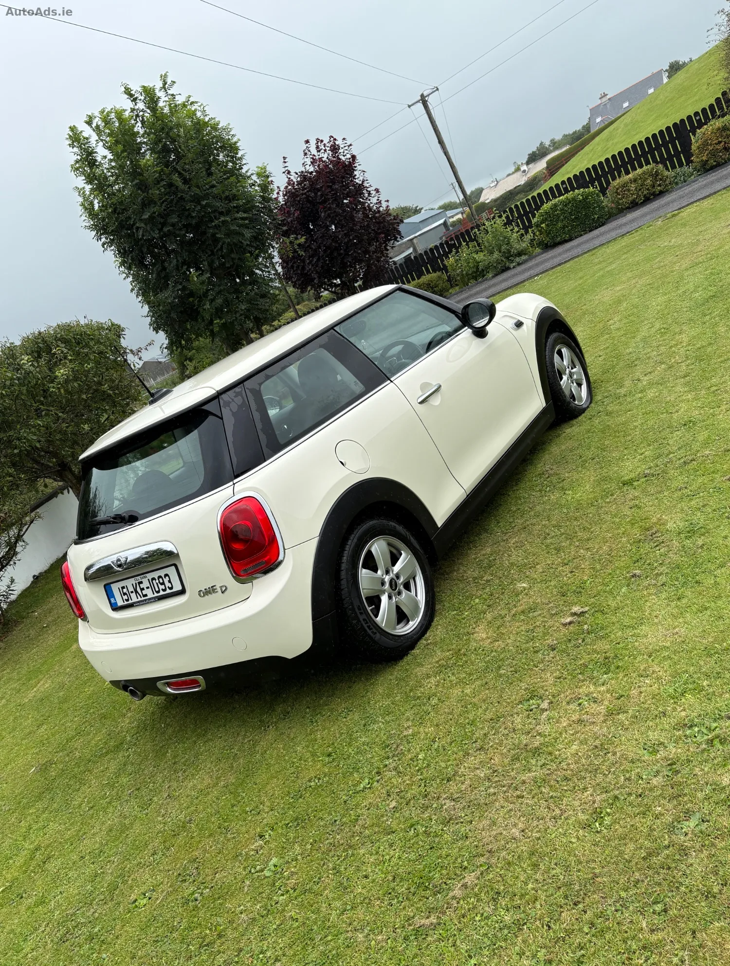 2015 MINI One – photo 2