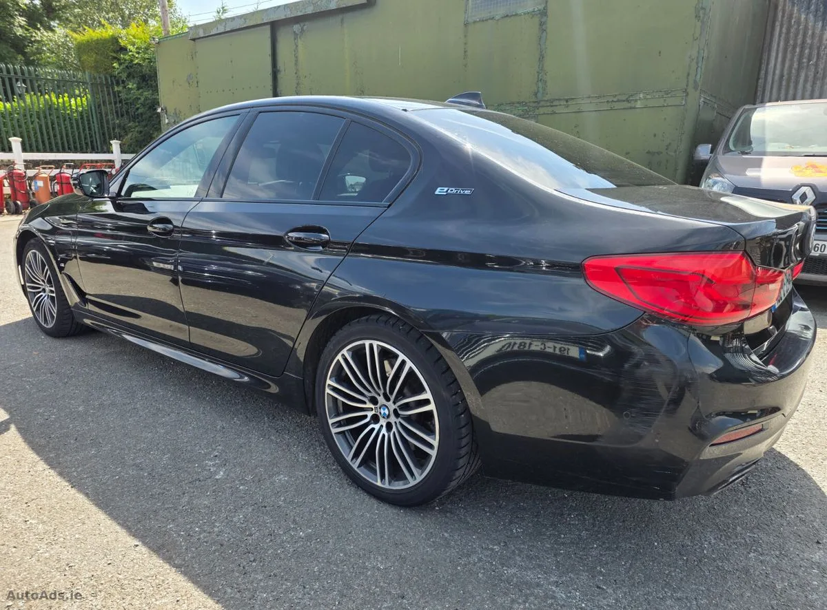 2018 BMW 5-Series – photo 8