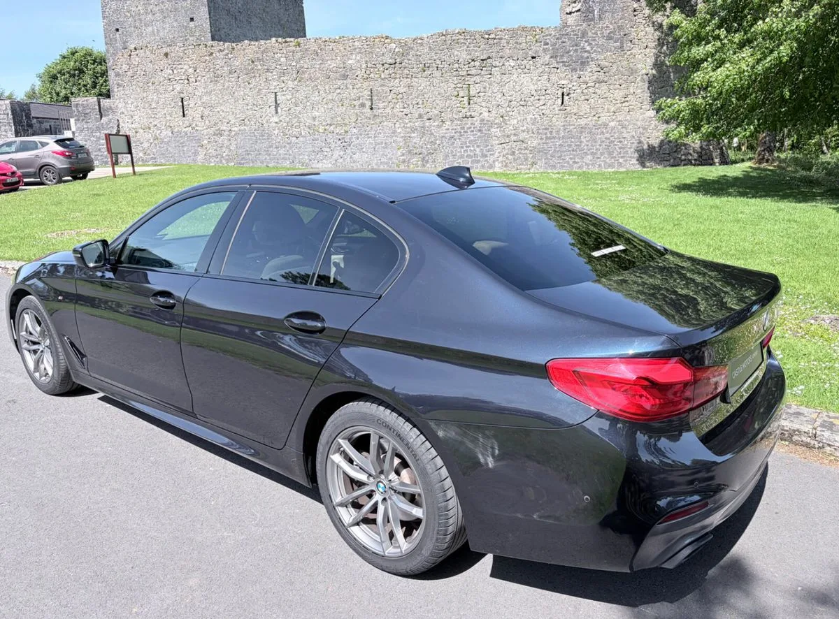 2019 BMW 5-Series – photo 2