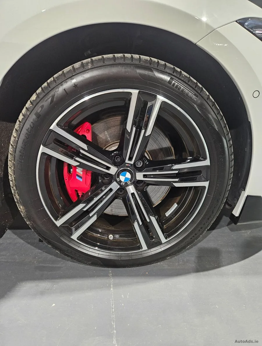 2025 BMW 3-Series – photo 11