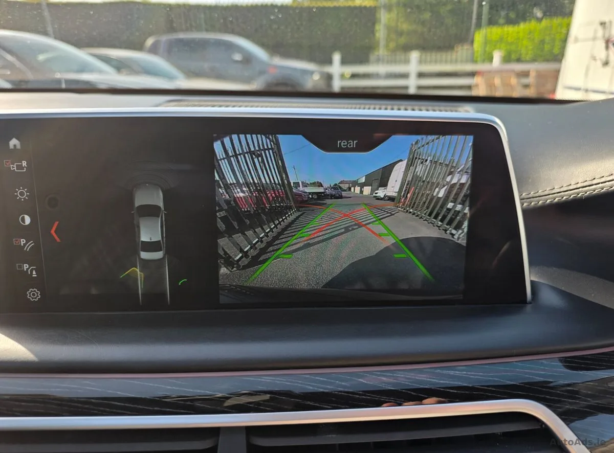 2017 BMW 7-Series – photo 16