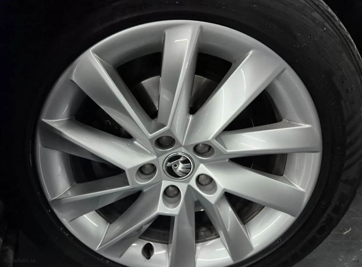 2020 Skoda Superb – photo 7