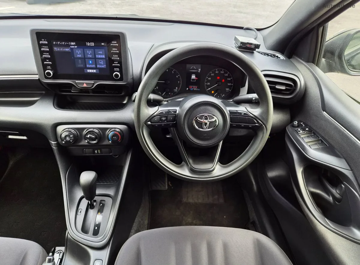 2022 Toyota Yaris – photo 11