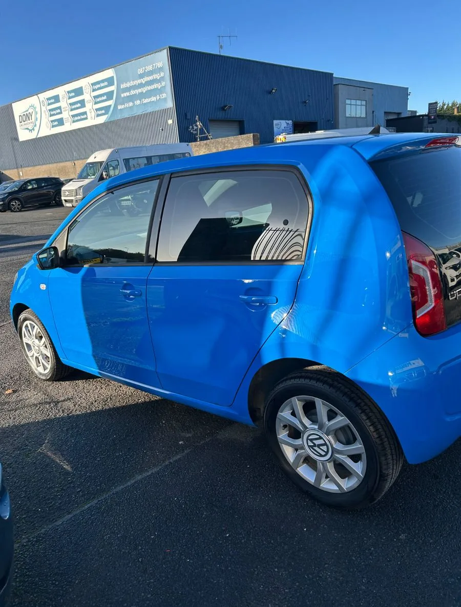 2015 Volkswagen up! – photo 2