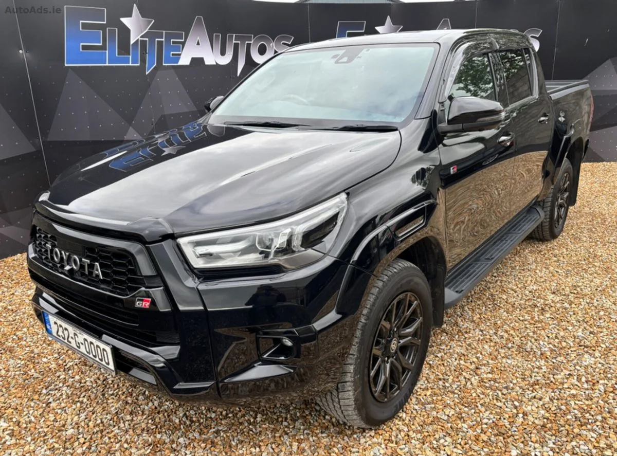 2023 Toyota Hilux – photo 2