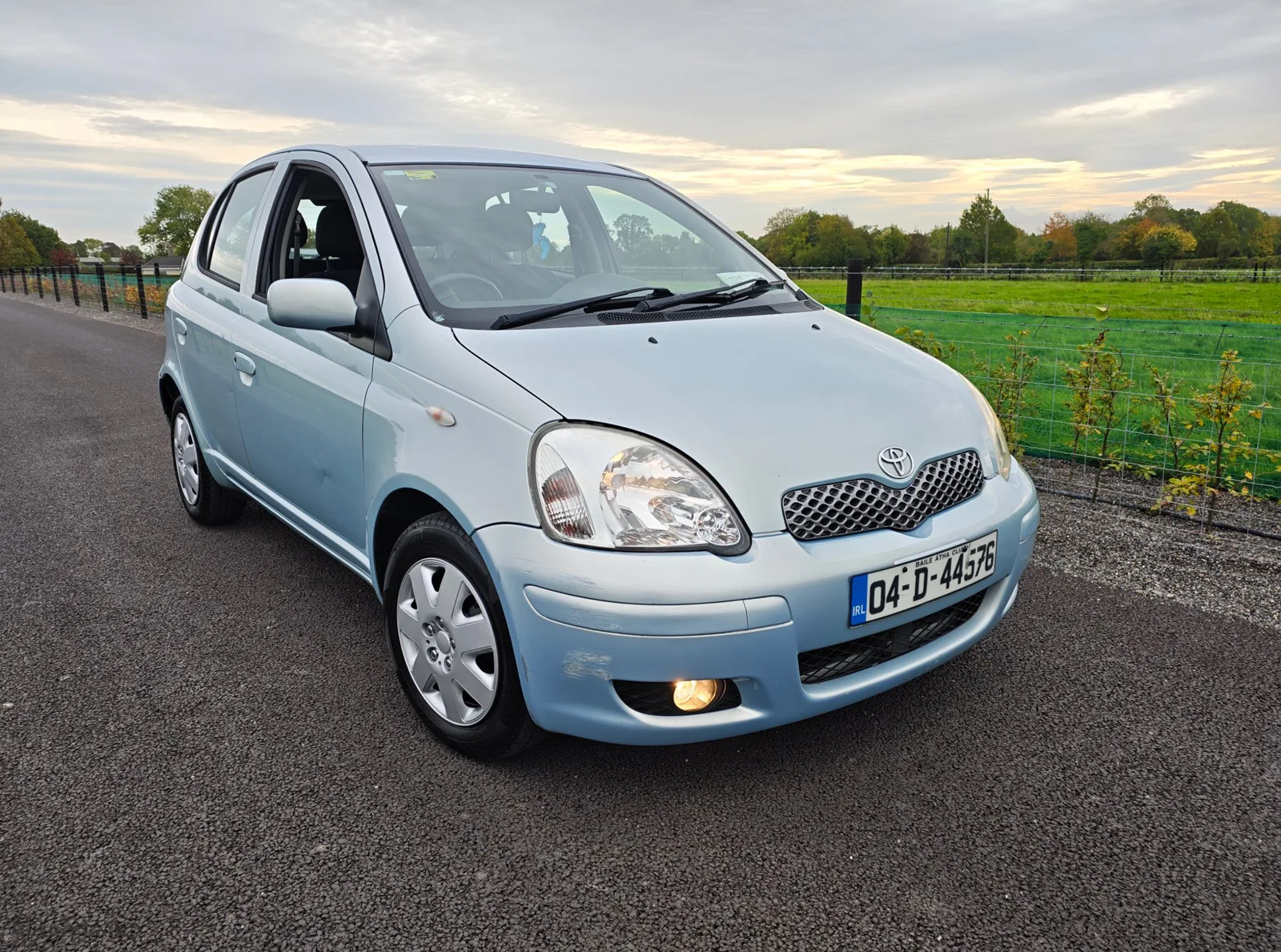 2004 Toyota Yaris