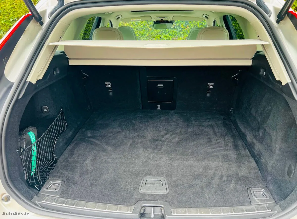 2021 Volvo XC60 – photo 12