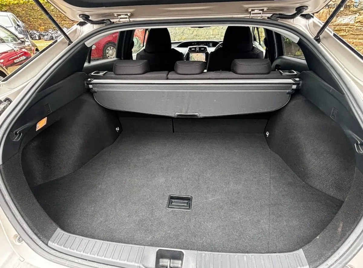 2017 Toyota Prius – photo 8